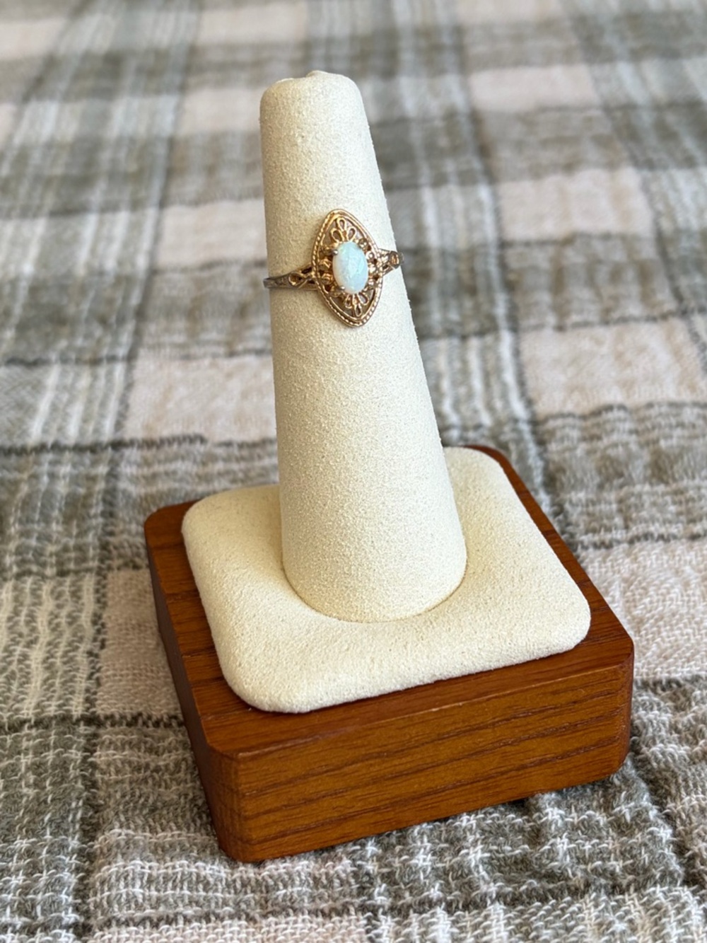 Vintage Opal Filigree Gold Tone Ring